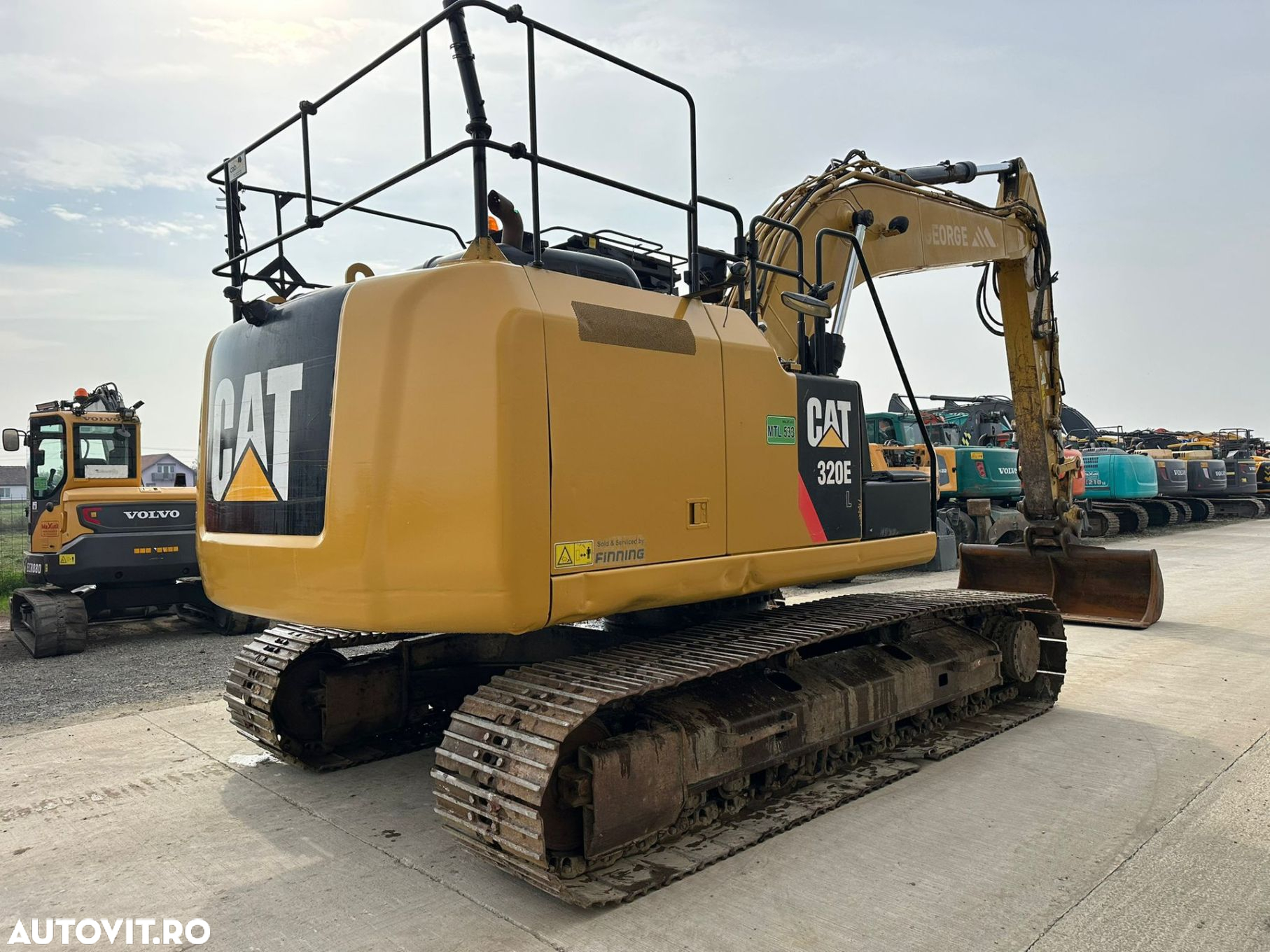 Caterpillar 320EL Excavator - 2