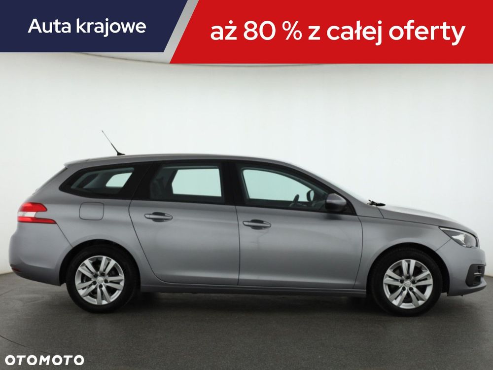Peugeot 308 - 8