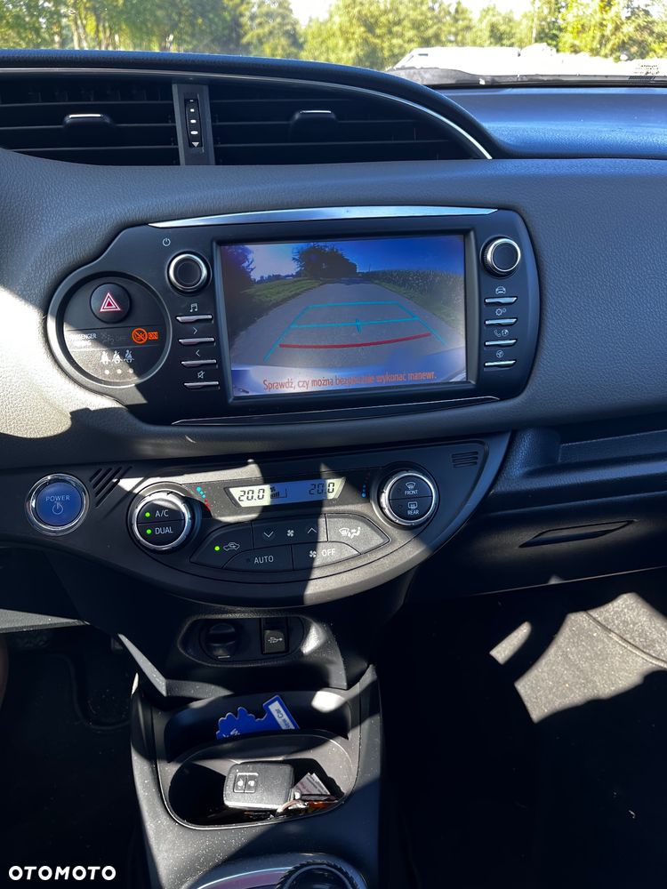 Toyota Yaris Hybrid 1.5 VVT-i Comfort - 11