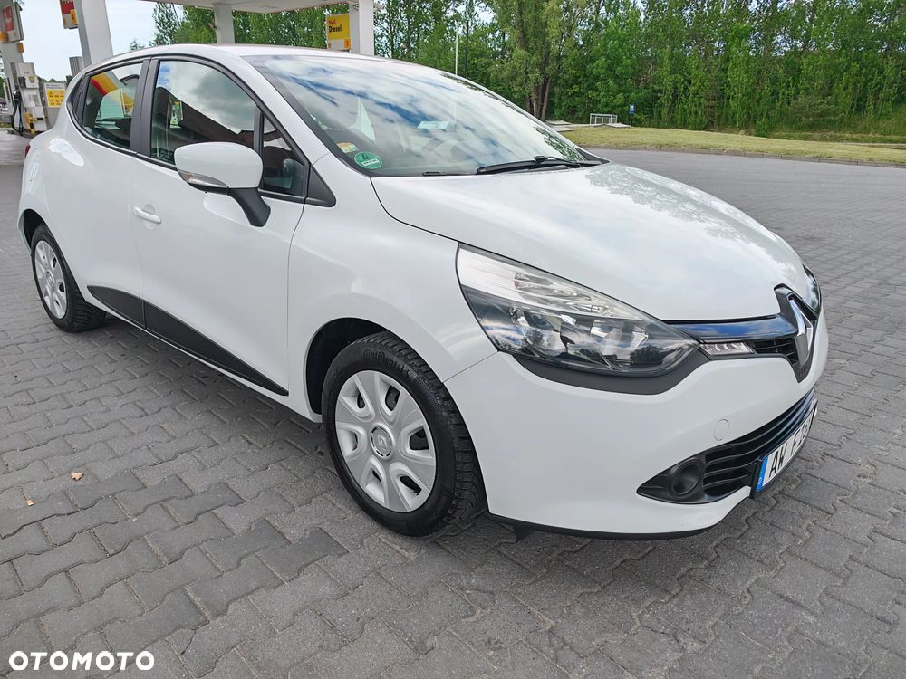 Renault Clio 1.2 16V 75 Life - 5