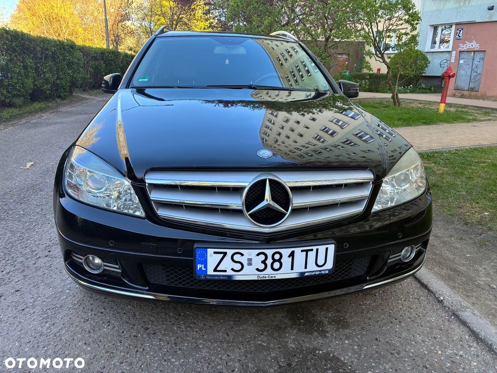 Mercedes-Benz Klasa C 180 CGI Automatik BlueEFFICIENCY Elegance - 1