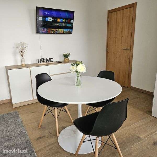 Estúdio (T0) em Viana do Castelo (disponível apenas o mês de Maio) - Grande imagem: 3/8