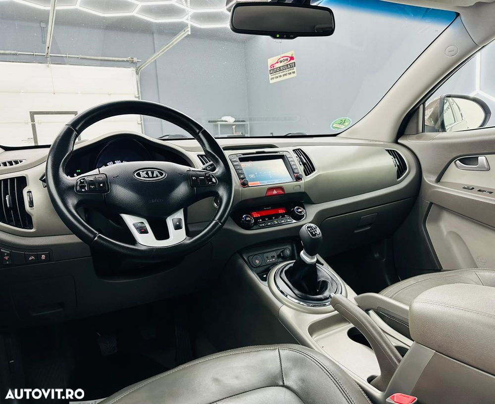 Kia Sportage 2.0 CRDI 2WD Spirit - 22