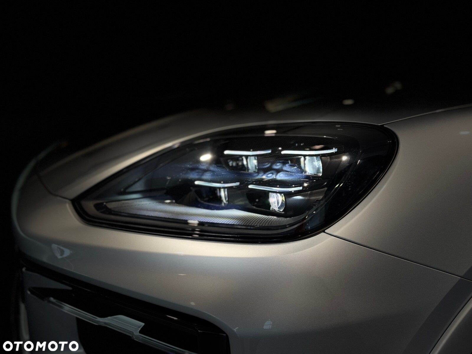 Porsche Cayenne - 12
