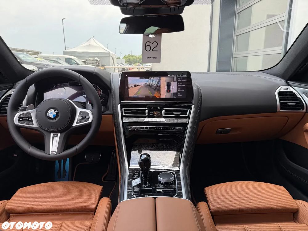 BMW Seria 8 - 26