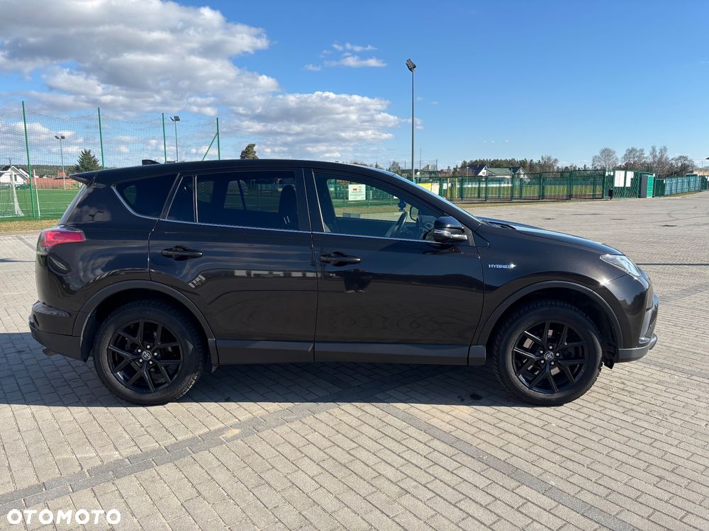 Toyota RAV4 - 4