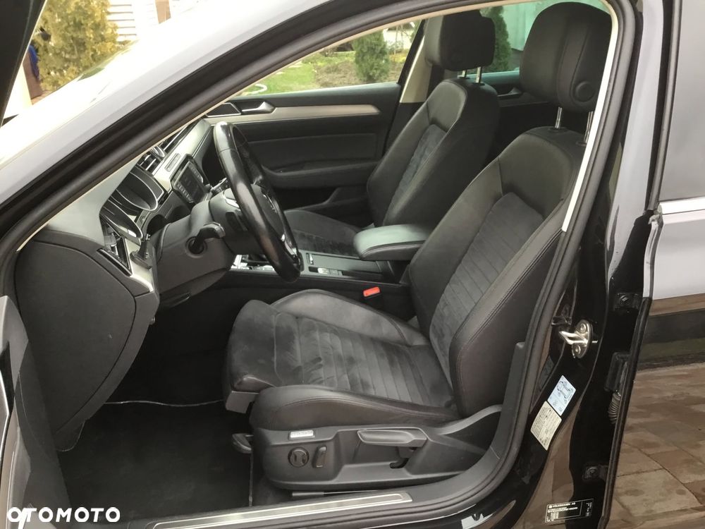 Volkswagen Passat 2.0 TDI SCR DSG Highline - 16
