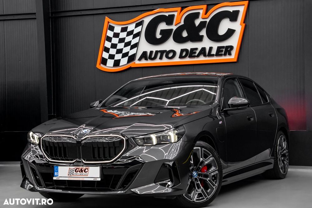 BMW Seria 5 550e xDrive Aut. - 1