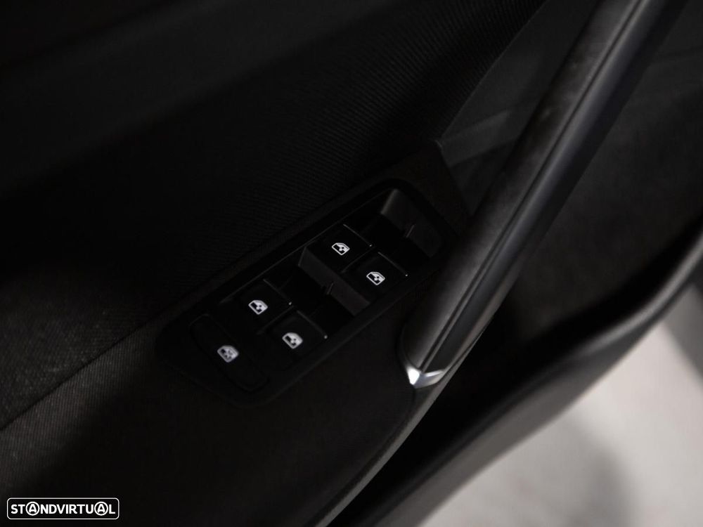 VW Golf 1.4 GTE Plug-in - 28