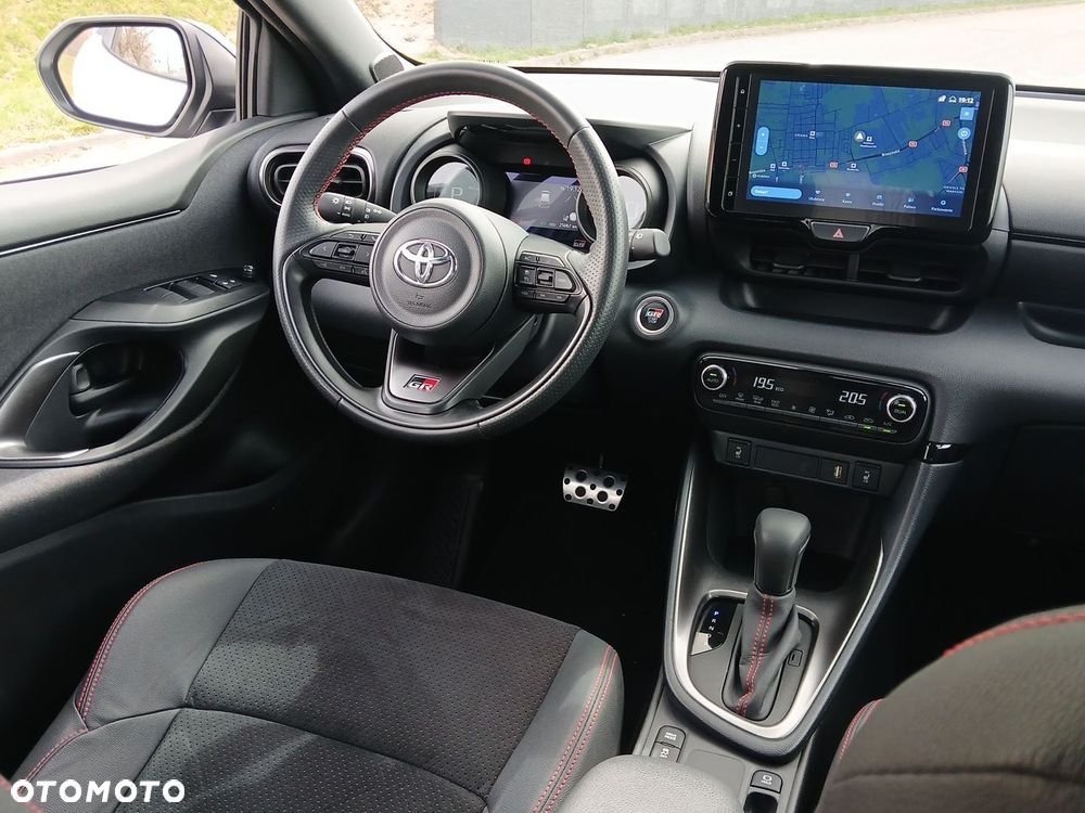 Toyota Yaris - 21