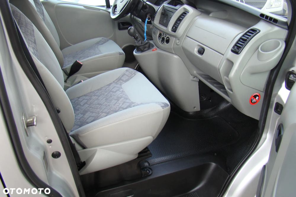 Opel Vivaro L2H1 - 12