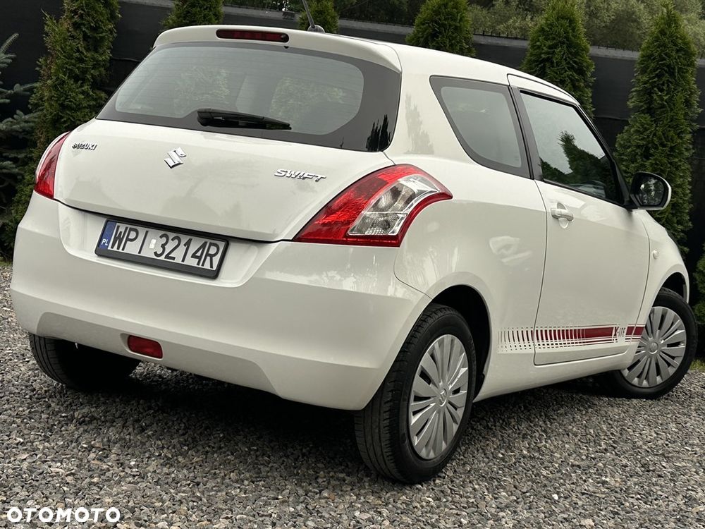 Suzuki Swift 1.2 30 Jahre - 11