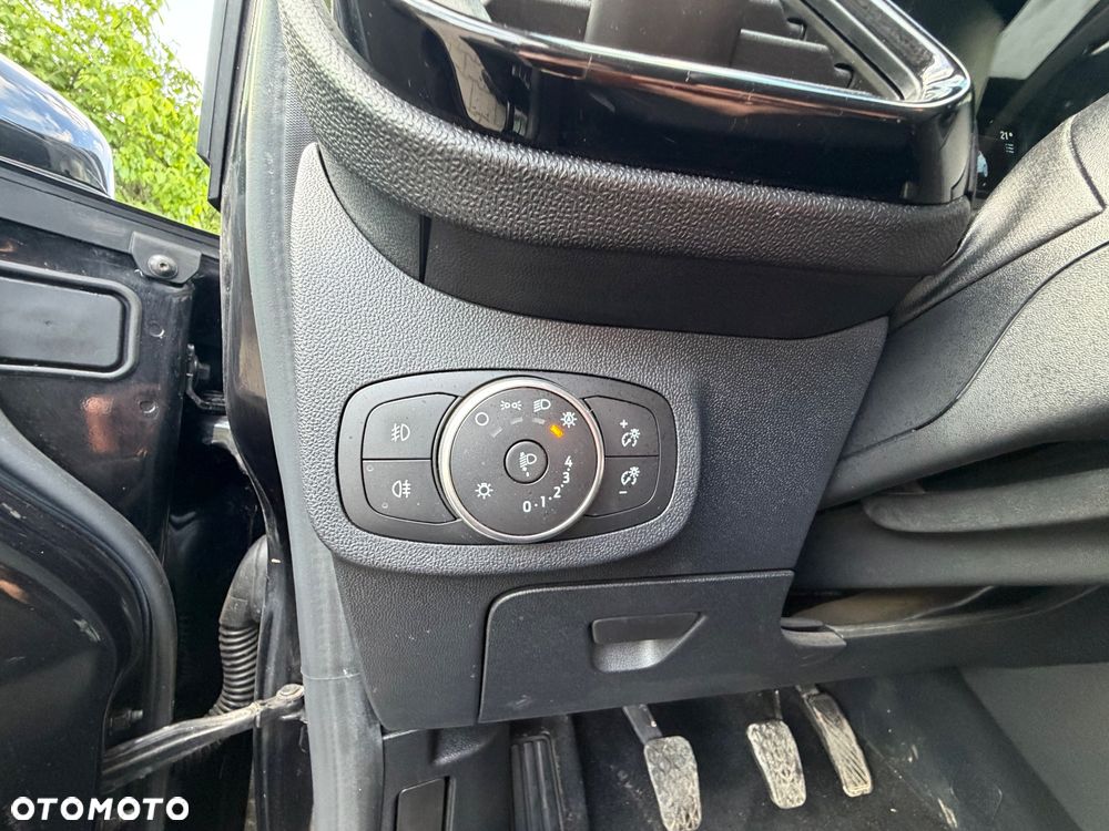 Ford Fiesta - 21