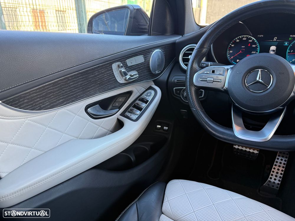 Mercedes-Benz GLC 220 d Coupe 4Matic 9G-TRONIC AMG Line - 23