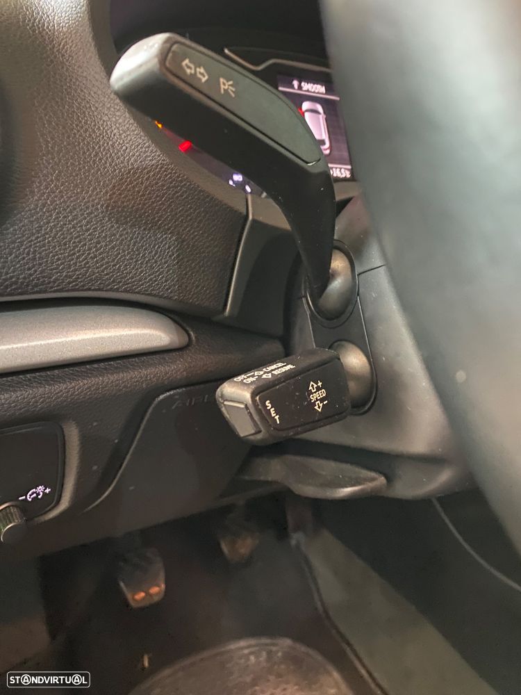 Audi A3 Sportback 1.6 TDI ultra Attraction - 9