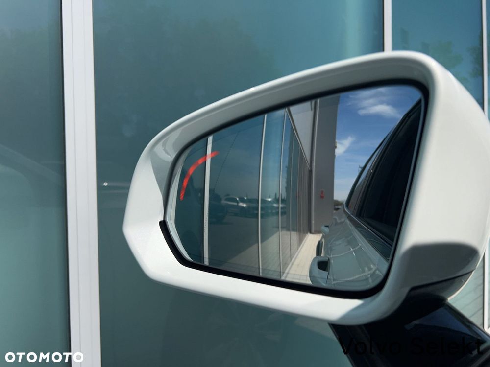 Volvo V60 Cross Country - 28