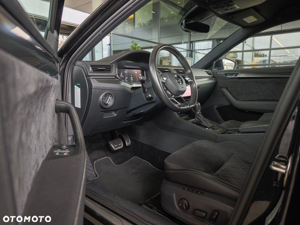 Skoda Superb 2.0 TDI SCR 4x4 Sportline DSG - 11