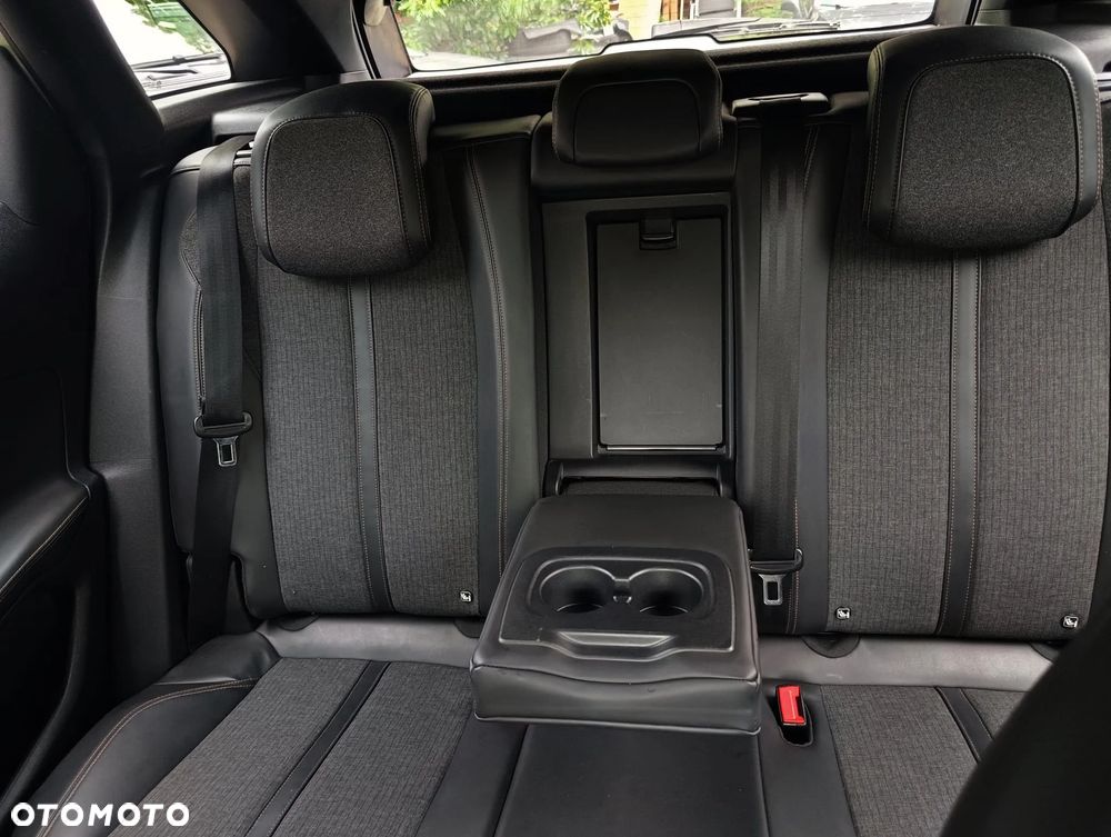 Peugeot 3008 2.0 BlueHDi Active S&S - 26