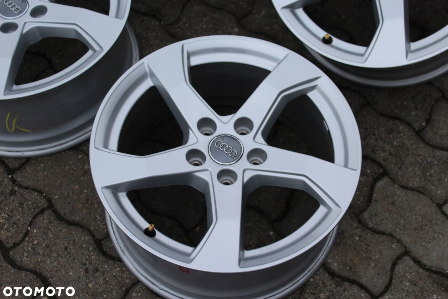 ORYG AUDI A3 8V0 17cali 5x112 ET43 7,5J Q3 A4 A6 - 7