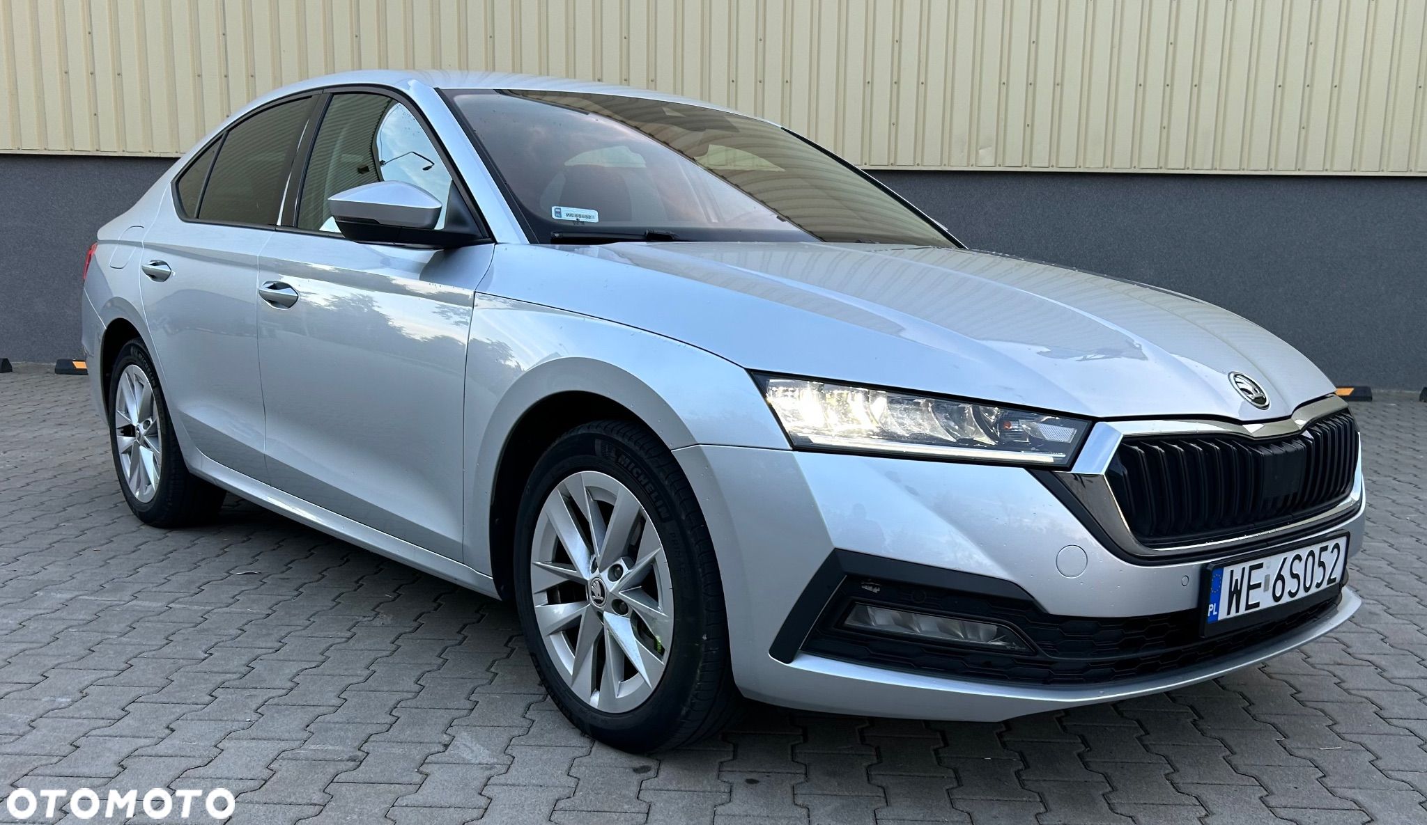 Skoda Octavia 2.0 TDI Ambition DSG - 1