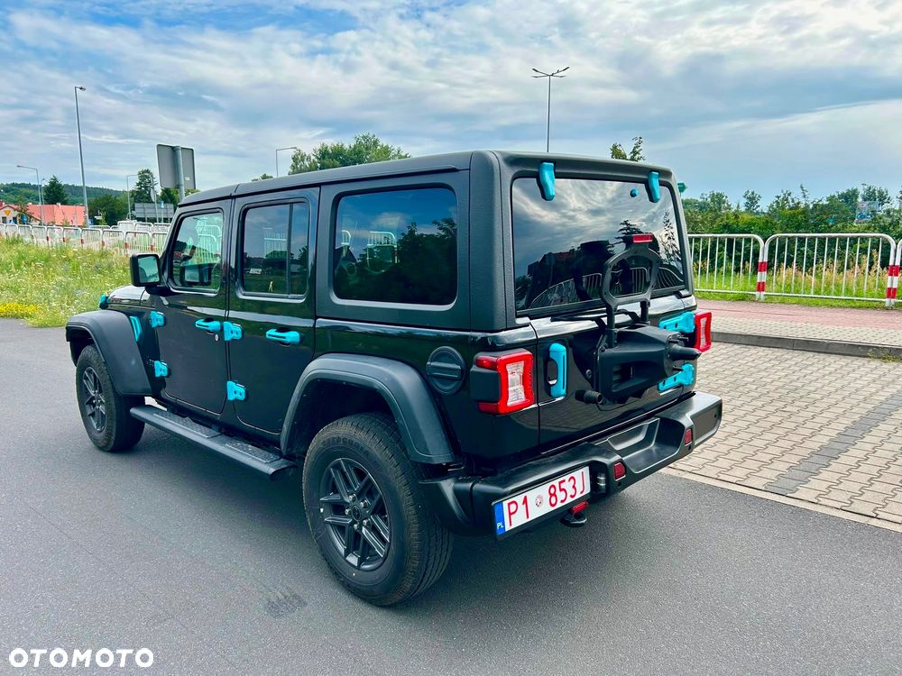 Jeep Wrangler Unlimited GME 2.0 Turbo Sahara - 4