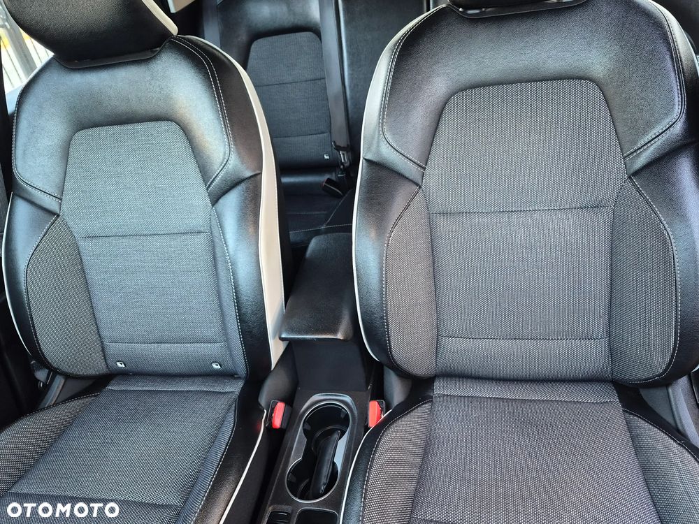 Renault Captur - 19