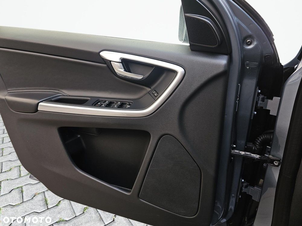 Volvo XC 60 - 18