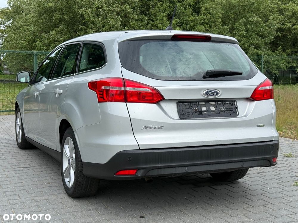 Ford Focus - 8