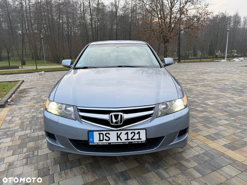 Honda Accord 2.0 i Executive - 2