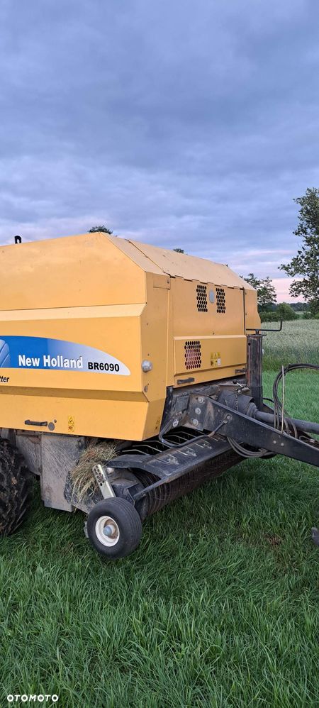 New Holland BR6090 - 3