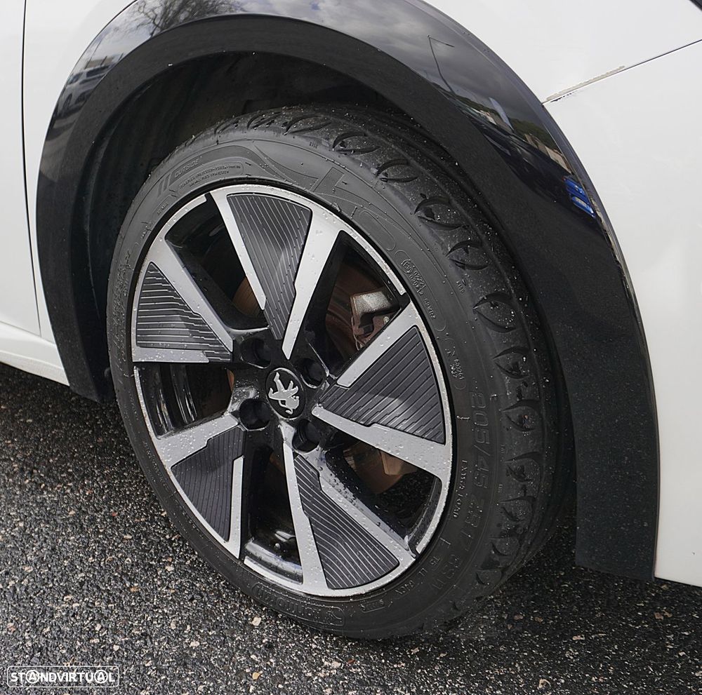 Peugeot e-208 50 kWh GT Pack - 12
