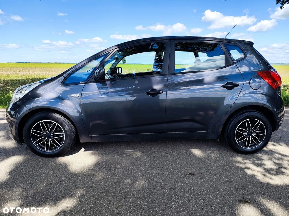 Kia Venga 1.4 CRDi L - 2