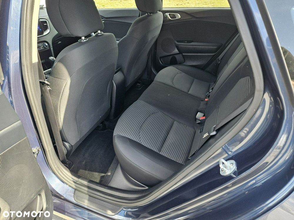 Kia Ceed - 13