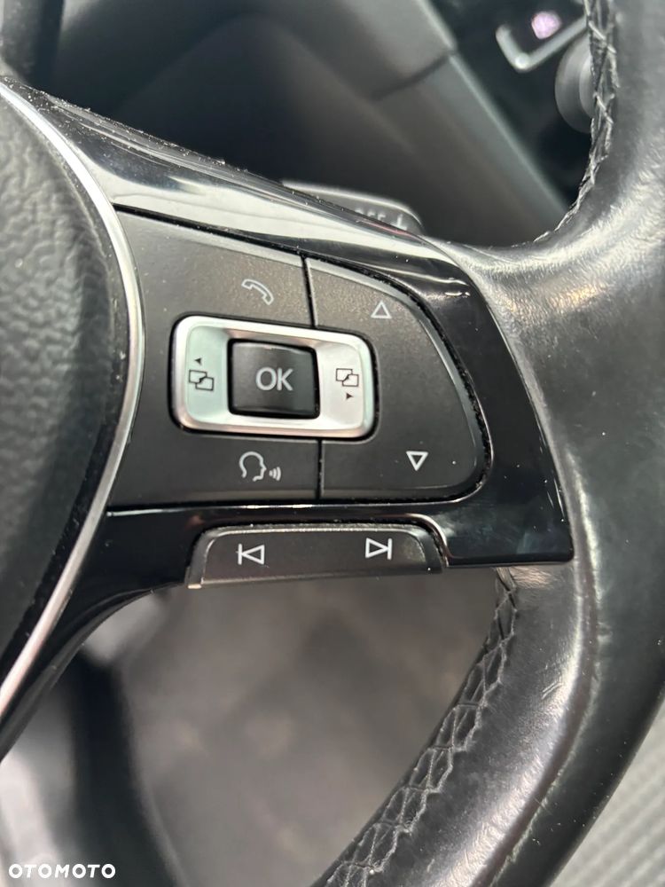 Volkswagen Golf 2.0 TDI BMT Highline DSG - 10