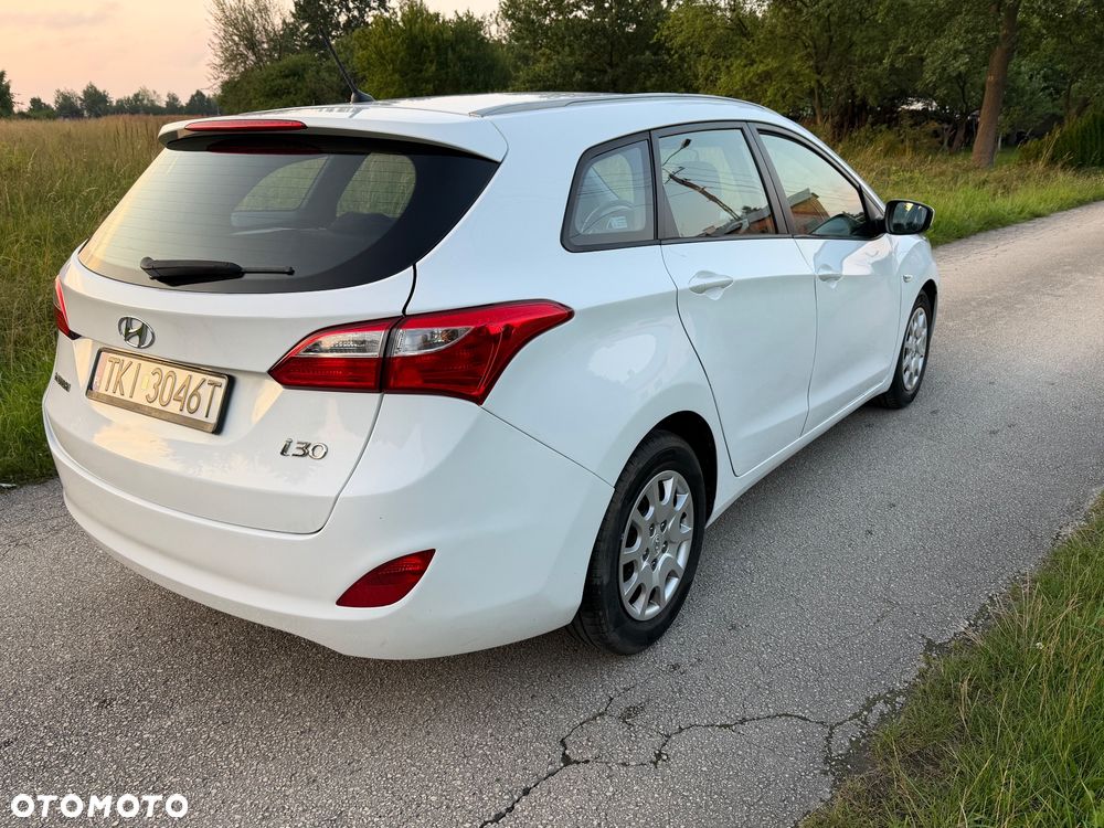Hyundai i30 1.6 D GO - 5