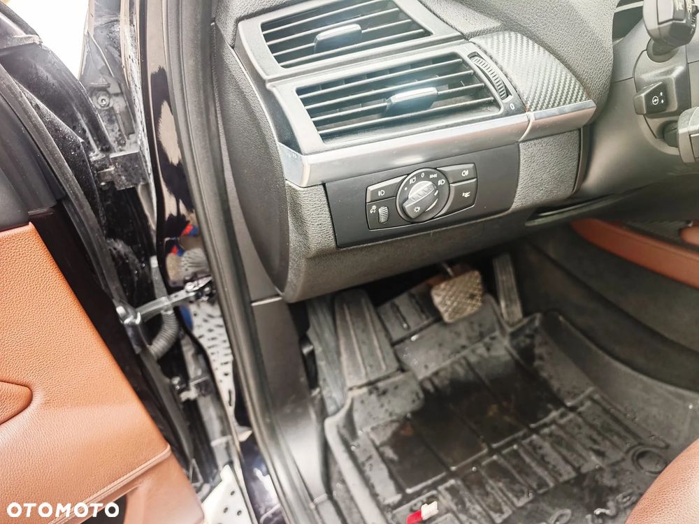 BMW X6 - 15