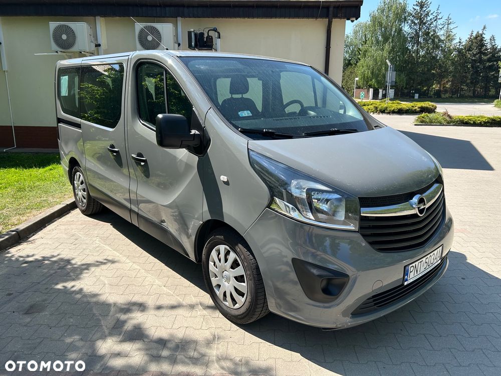 Opel Vivaro L1H1 2.7t Essentia - 9