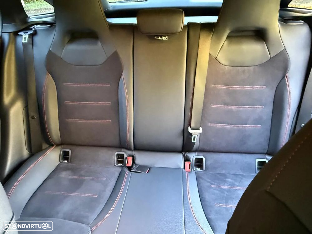 Mercedes-Benz CLA 250 e Shooting Brake AMG Line - 29