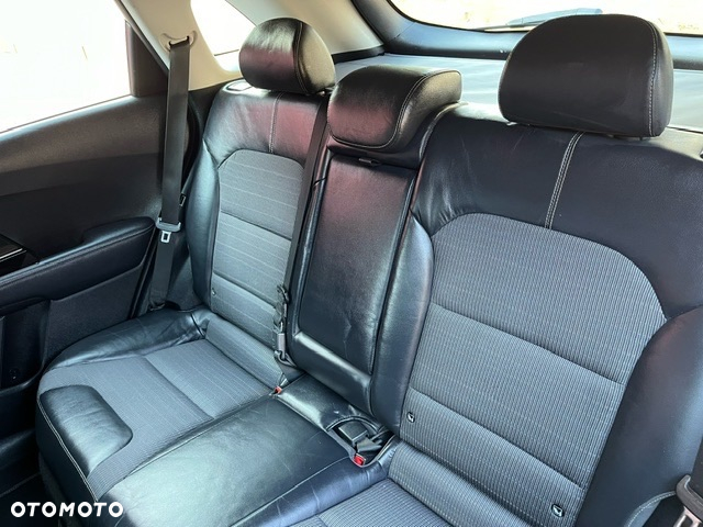 Kia Niro 1.6 GDI Hybrid L Business Line - 17