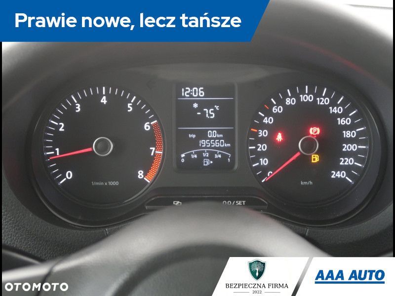 Volkswagen Polo - 12