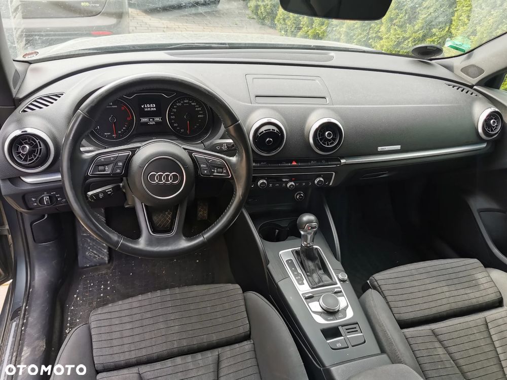 Audi A3 Sportback 2.0 TDI S tronic sport - 2