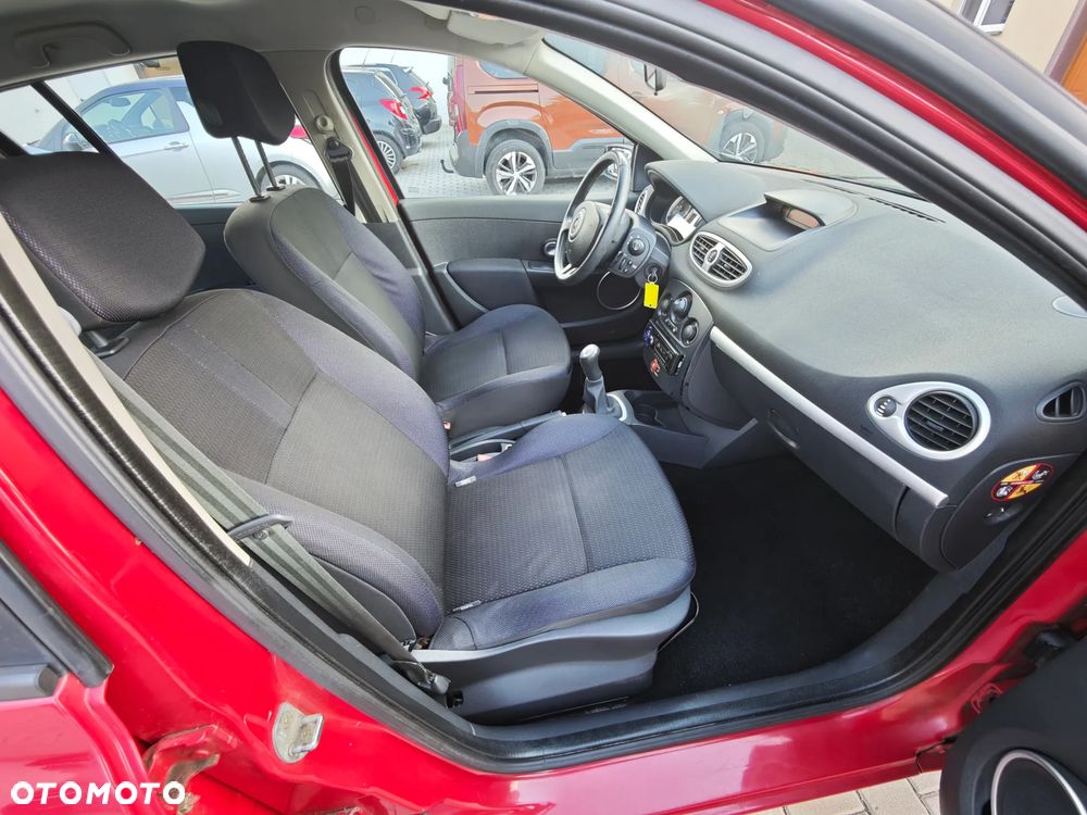 Renault Clio 1.6 16V Expression - 15