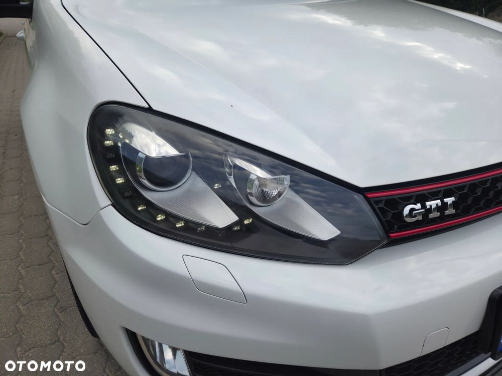 Volkswagen Golf 2.0 GTI DSG - 11