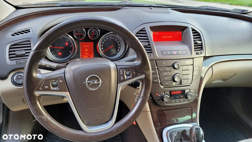 Opel Insignia 2.0 CDTI Cosmo - 11