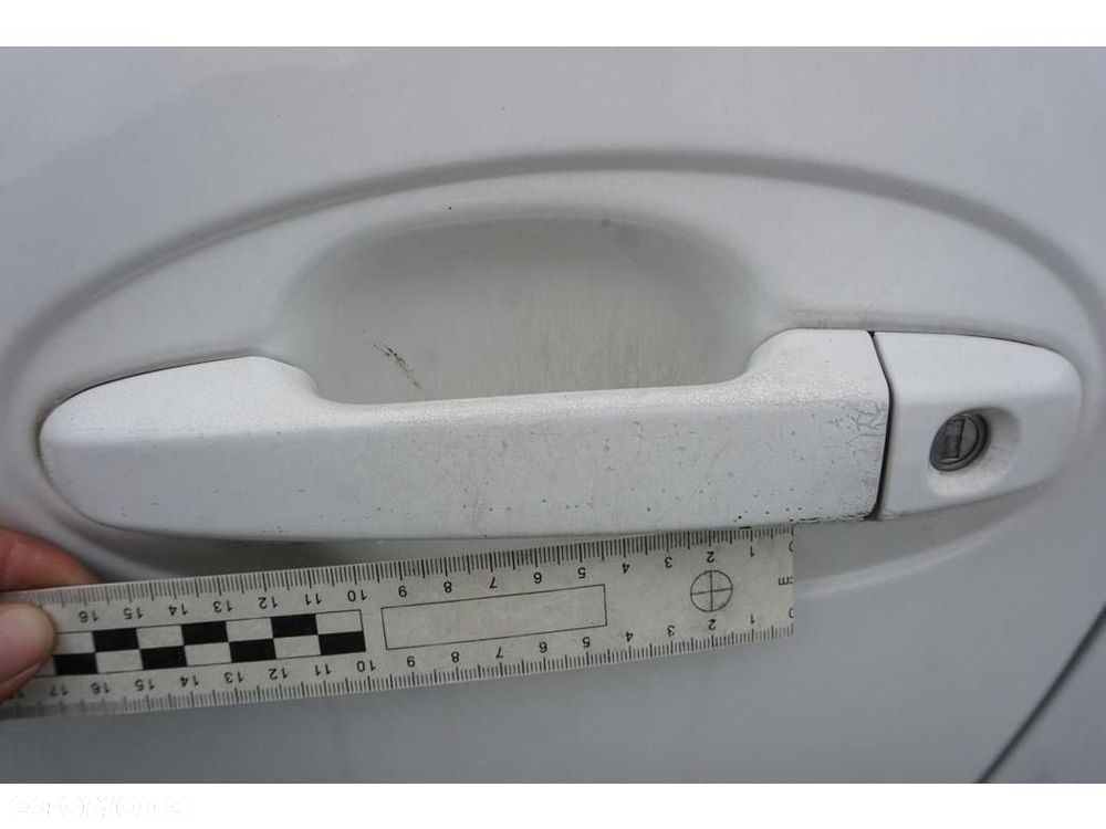 Toyota Yaris - 38