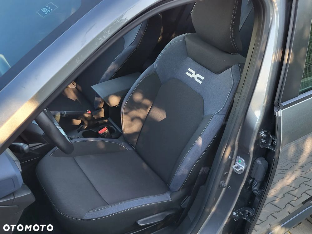 Dacia Duster 1.2 TCe mHEV Expression 4x4 - 11