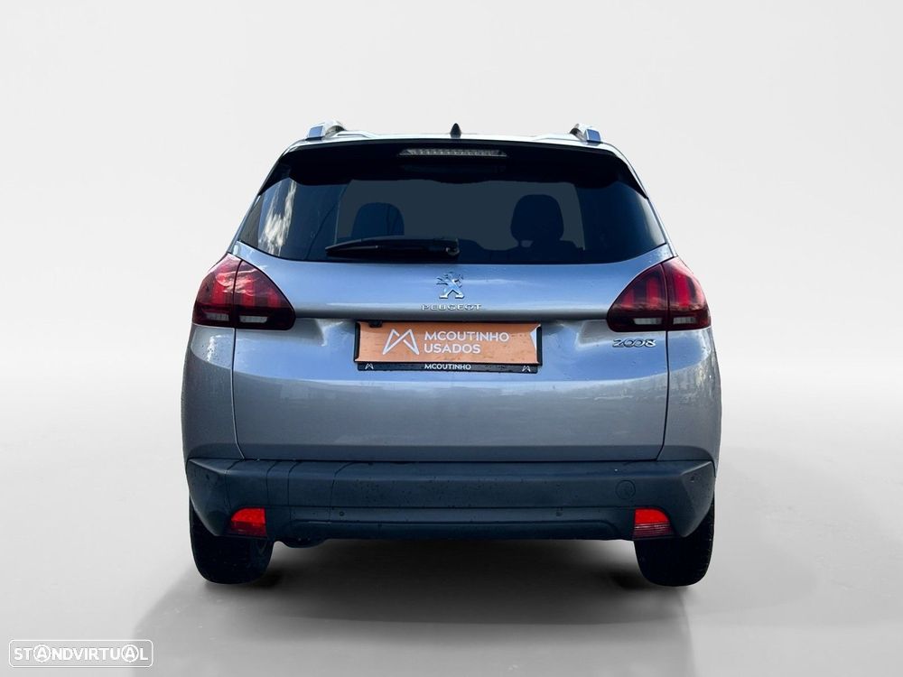 Peugeot 2008 1.6 BlueHDi Style - 4