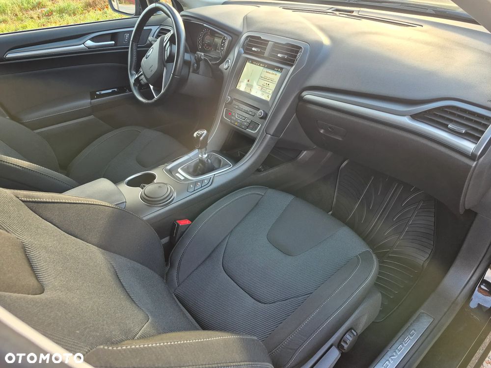 Ford Mondeo - 17