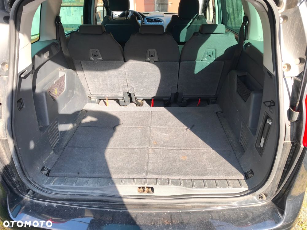 Peugeot 5008 HDI 150 Allure - 25