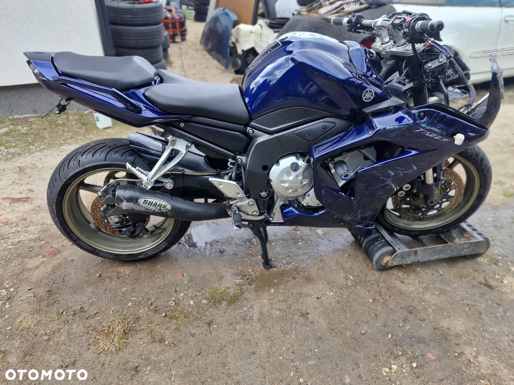 Yamaha FZ - 6